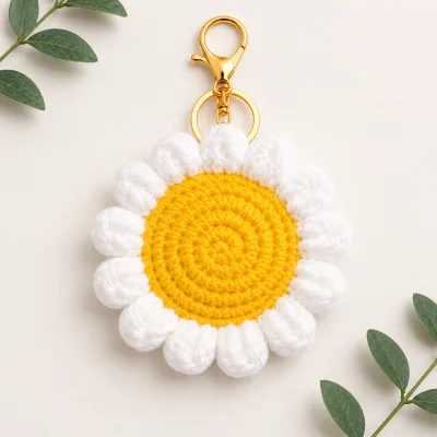 Handmade Crochet Sunflower Keychain – Yellow & White Two Tone Hand Knitted Flower Charm for Keys, Bags & Giftin